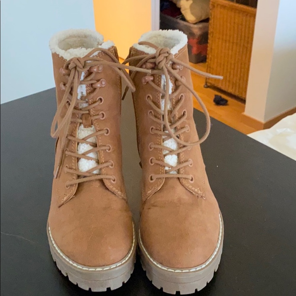 Waterproofed faux suede Sherpa lined boots